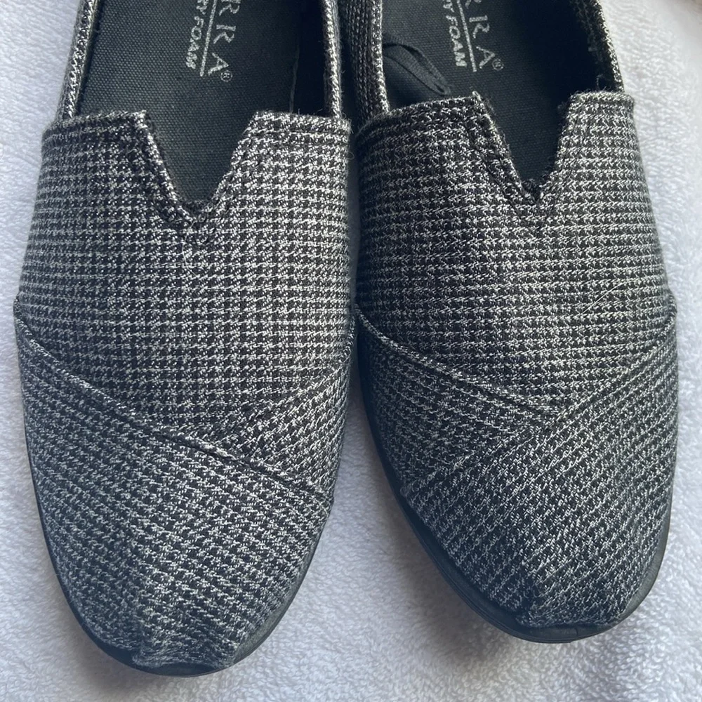 Serra Memory Foam Flat Slip On Shoes Size 8 - Picture 4 of 9